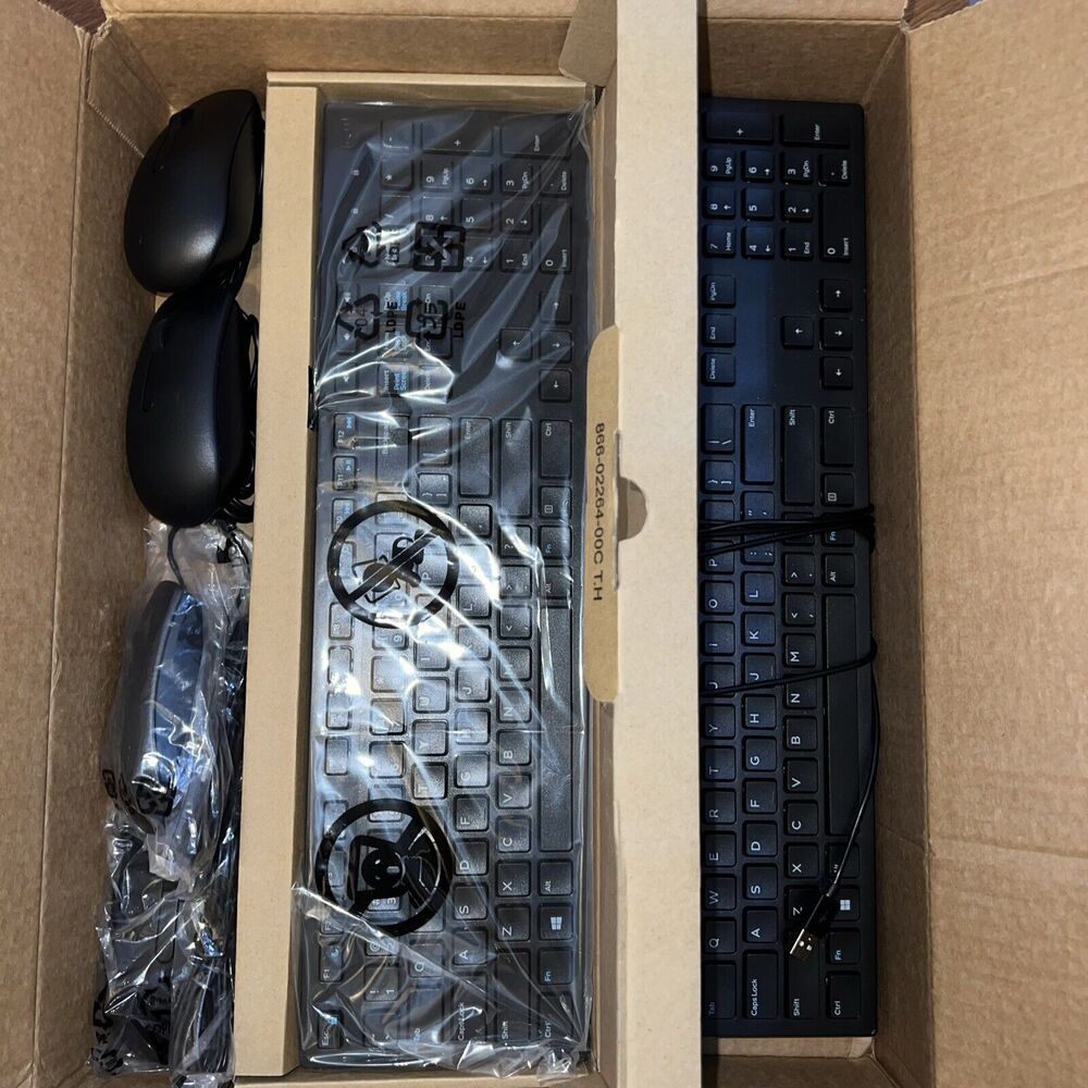 2 Dell Wired Keyboards and 4 Mouse Wired Black